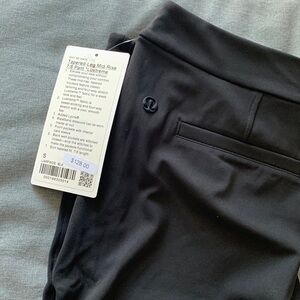 Lululemon black tapered leg Mud rise 7/8 pant. Luxtreme .